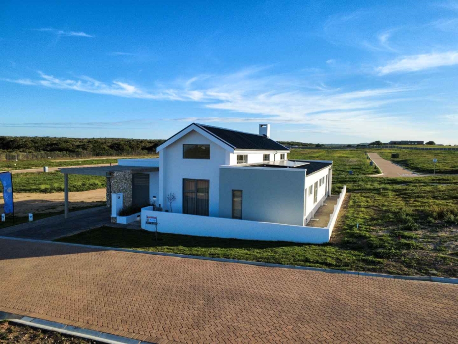 2 Bedroom Property for Sale in Stilbaai Wes Western Cape